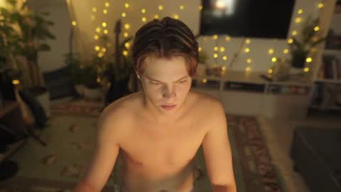 Snapshot of rusbradpitt chatting on 07-20-26, 04:31 rusbradpitt online show from 07-20-26, 04:31