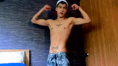  R U S S E L L  online show from 02-25-25, 08:41