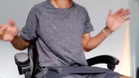  R U S S E L L  online show from 10-15-25, 01:22