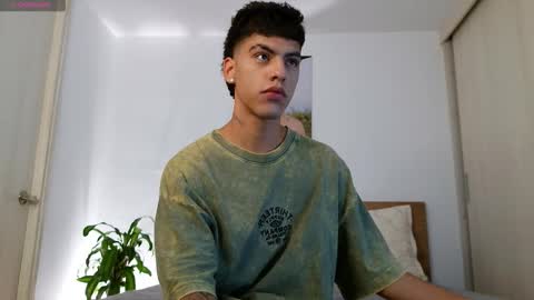  R U S S E L L  online show from 03-27-26, 03:23