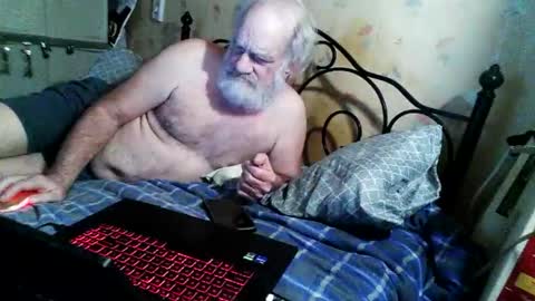 Russtenail21 online show from 11-30-25, 07:12