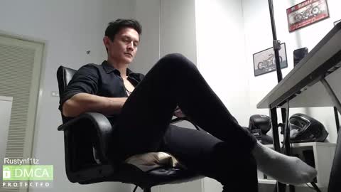 Snapshot of rustynf1tz chatting on 02-27-25, 09:43 MillionDollarGuy online show from 02-27-25, 09:43