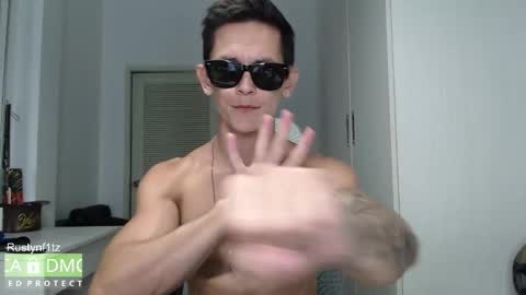 Snapshot of rustynf1tz chatting on 09-18-25, 06:43 MillionDollarGuy online show from 09-18-25, 06:43