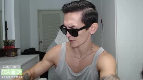 Snapshot of rustynf1tz chatting on 09-29-25, 05:45 MillionDollarGuy online show from 09-29-25, 05:45