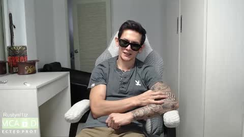 Snapshot of rustynf1tz chatting on 10-03-25, 03:58 MillionDollarGuy online show from 10-03-25, 03:58