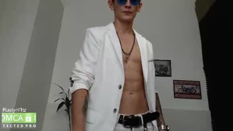 Snapshot of rustynf1tz chatting on 07-19-26, 03:32 MillionDollarGuy online show from 07-19-26, 03:32