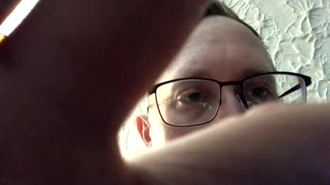 rustysheriffsbadge online show from 04-11-26, 08:40