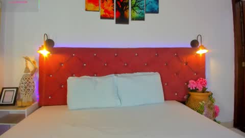 Ruth online show from 10-05-25, 01:20