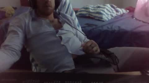 ruthan online show from 10-20-25, 01:55