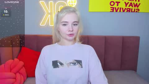 Snapshot of ruthbryant chatting on 09-13-25, 07:52 ruthbryant online show from 09-13-25, 07:52