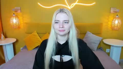 ruthbryant online show from 05-17-26, 01:03
