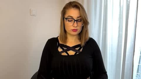 Nika online show from 10-07-25, 01:19