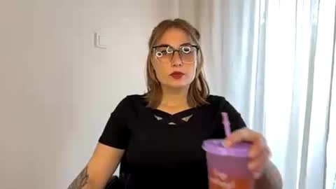 Nika online show from 10-08-25, 01:31