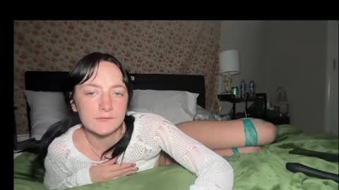 Snapshot of ruthmiller09 chatting on 05-14-26, 05:36 Rosieruth online show from 05-14-26, 05:36