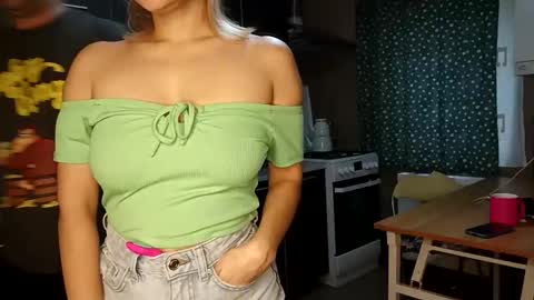 Snapshot of ruxandradanny chatting on 10-03-25, 05:48 ruxandradanny online show from 10-03-25, 05:48