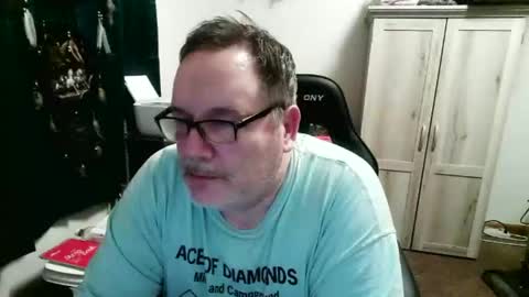 Snapshot of rwzar_1965 chatting on 04-12-26, 03:44 rwzar_1965 online show from 04-12-26, 03:44