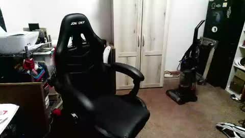 Snapshot of rwzar_1965 chatting on 04-14-26, 02:06 rwzar_1965 online show from 04-14-26, 02:06