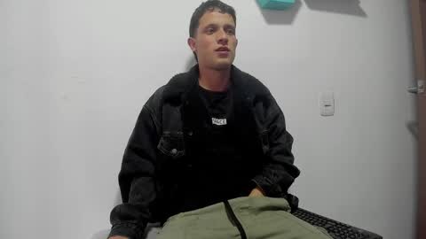 Snapshot of ryan15_ chatting on 04-05-26, 08:17 Ryan 15 online show from 04-05-26, 08:17