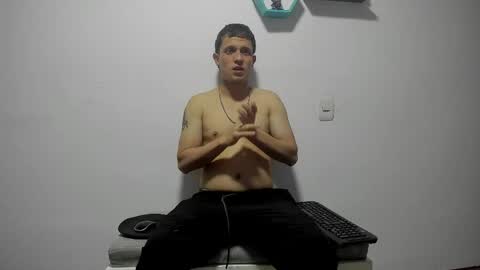 Snapshot of ryan15_ chatting on 04-10-26, 01:55 Ryan 15 online show from 04-10-26, 01:55