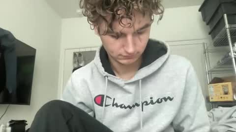 Snapshot of ryan287747 chatting on 01-08-25, 09:55 ryan online show from 01-08-25, 09:55