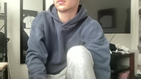 Snapshot of ryan287747 chatting on 09-18-25, 07:16 ryan online show from 09-18-25, 07:16