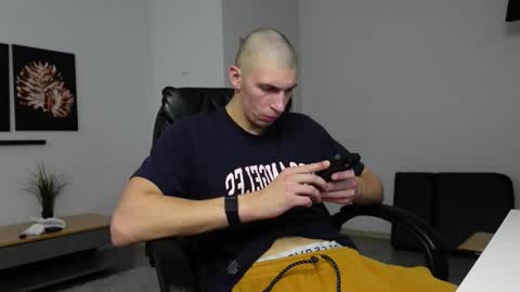 RYAN DOZER online show from 10-30-25, 08:16