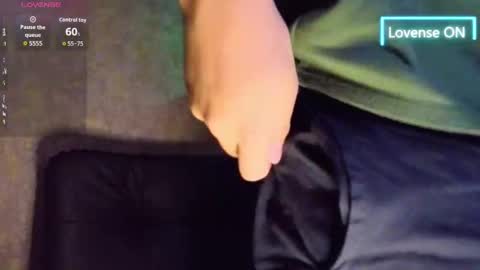 Snapshot of ryan_evanns chatting on 09-22-25, 01:13 R Y A N online show from 09-22-25, 01:13