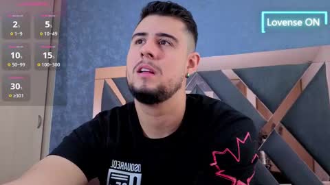 Snapshot of ryan_evanns chatting on 10-08-25, 12:25 R Y A N online show from 10-08-25, 12:25