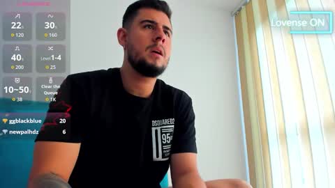 Snapshot of ryan_evanns chatting on 10-26-25, 01:17 R Y A N online show from 10-26-25, 01:17