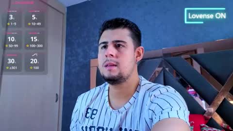 Snapshot of ryan_evanns chatting on 11-23-25, 12:38 R Y A N online show from 11-23-25, 12:38