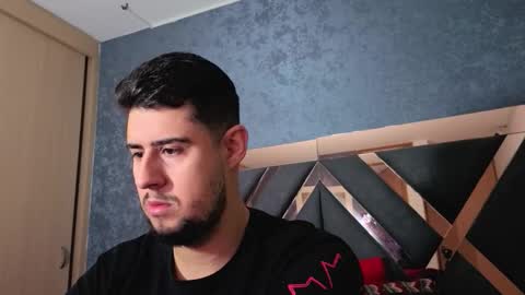 Snapshot of ryan_evanns chatting on 12-18-25, 09:59 R Y A N online show from 12-18-25, 09:59