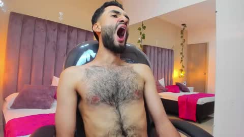 Snapshot of ryan_jackson_ chatting on 11-29-25, 05:32 ryan_jackson_ online show from 11-29-25, 05:32