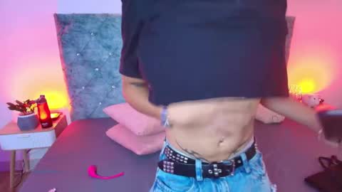 R Y A N   ON   F I R E online show from 04-18-26, 01:26