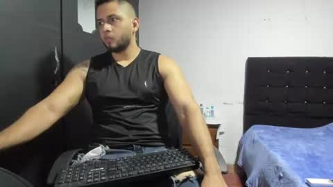 ryan_xc1 online show from 07-09-26, 02:37