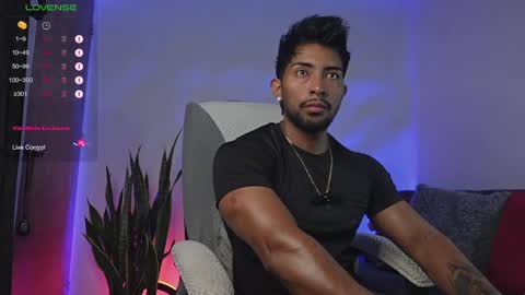 Snapshot of ryanboy30 chatting on 04-15-26, 11:17 ryanboy30 online show from 04-15-26, 11:17