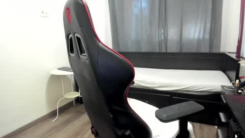 Snapshot of ryandusk chatting on 03-05-25, 11:28 Andrew C. online show from 03-05-25, 11:28