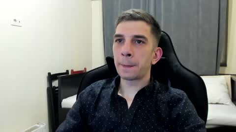 Snapshot of ryandusk chatting on 04-17-26, 08:23 Andrew C. online show from 04-17-26, 08:23