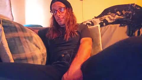 Snapshot of ryanfc85 chatting on 09-24-25, 05:49 RFC666 online show from 09-24-25, 05:49