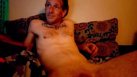 Snapshot of ryanfc85 chatting on 10-07-25, 06:38 RFC666 online show from 10-07-25, 06:38