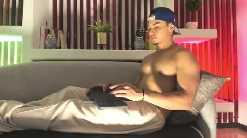 Ryan online show from 09-30-25, 04:06