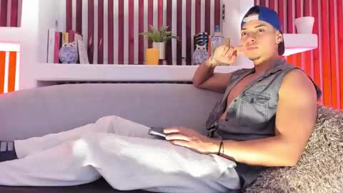 Ryan online show from 10-06-25, 03:37