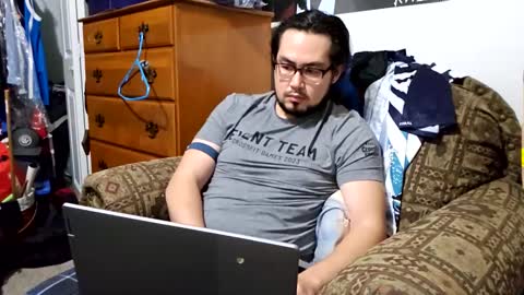 Snapshot of ryanime chatting on 02-14-25, 08:31 Ryanime online show from 02-14-25, 08:31