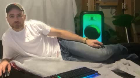 Ryan Jizz online show from 10-22-25, 02:34