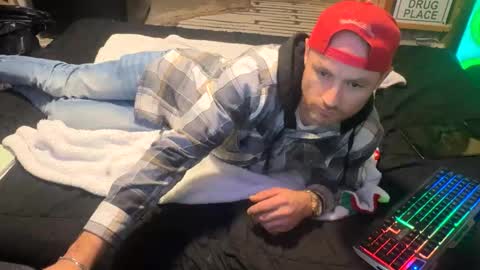 Ryan Jizz online show from 10-27-25, 01:37