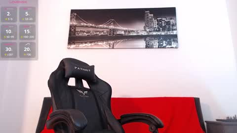 Instagram  Ryandwrn online show from 10-07-25, 02:09