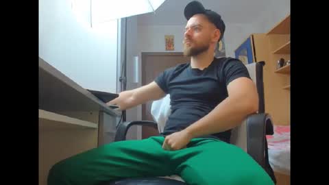 Ryanstone  online show from 11-24-25, 05:40