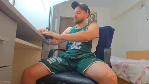 Snapshot of ryanstone_ chatting on 06-29-26, 05:57 Ryanstone online show from 06-29-26, 05:57