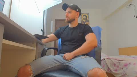 Snapshot of ryanstone_ chatting on 07-23-26, 06:22 Ryanstone online show from 07-23-26, 06:22