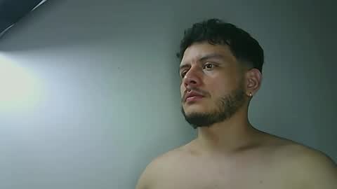 Snapshot of ryl_ chatting on 12-15-25, 03:11 Ryl online show from 12-15-25, 03:11