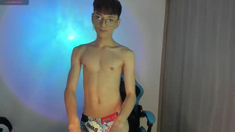 Snapshot of ryo_bleu chatting on 03-07-26, 04:09 RYO BLEU online show from 03-07-26, 04:09